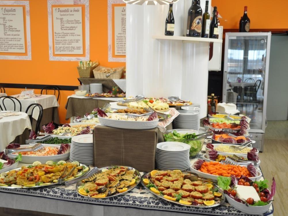 Hotel Adelphi Riccione Bagian luar foto